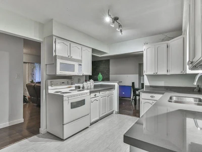 23740 Fraser Highway - 4