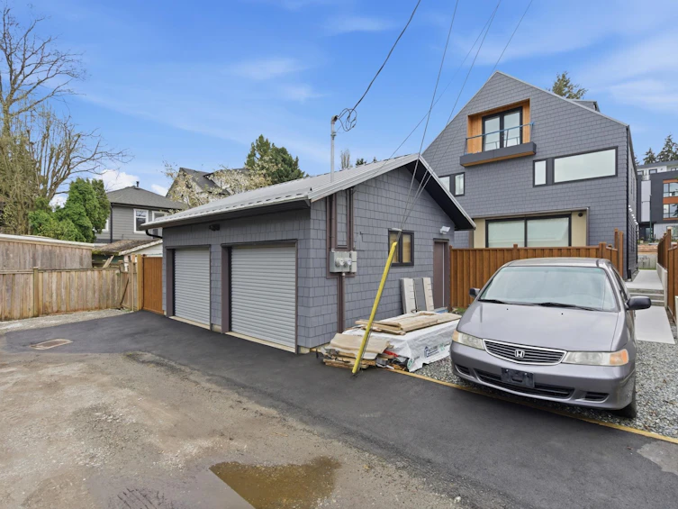 1-2091 E 20th Avenue, Vancouver, BC, V5N 2L1 - 27