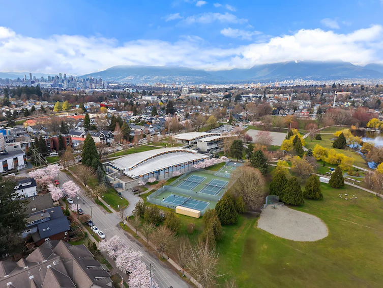 1-2091 E 20th Avenue, Vancouver, BC, V5N 2L1 - 4