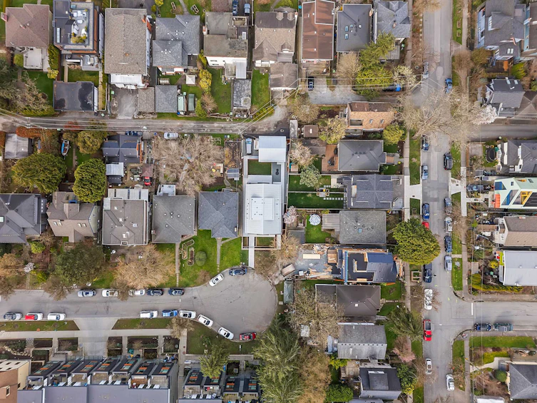 1-2091 E 20th Avenue, Vancouver, BC, V5N 2L1 - 3