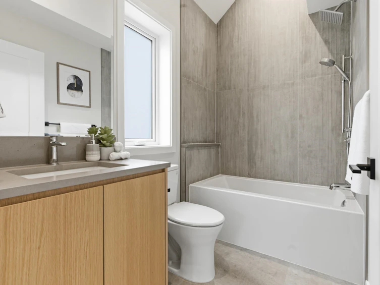 1-2091 E 20th Avenue, Vancouver, BC, V5N 2L1 - 20