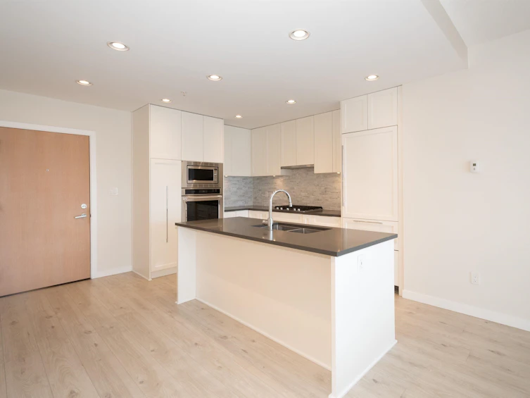 306-3873 Cates Landing Way, North Vancouver, BC, V7G 0A6 - 6