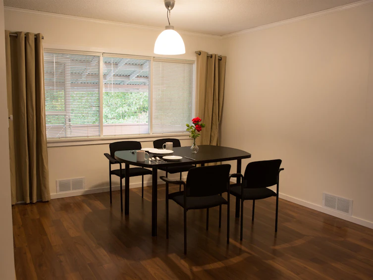 7851 Bennett Road, Richmond, BC, V6Y 1N3 - 5