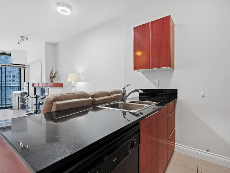1703-1239 W Georgia Street, Vancouver, BC, V6E 4R8 - 4