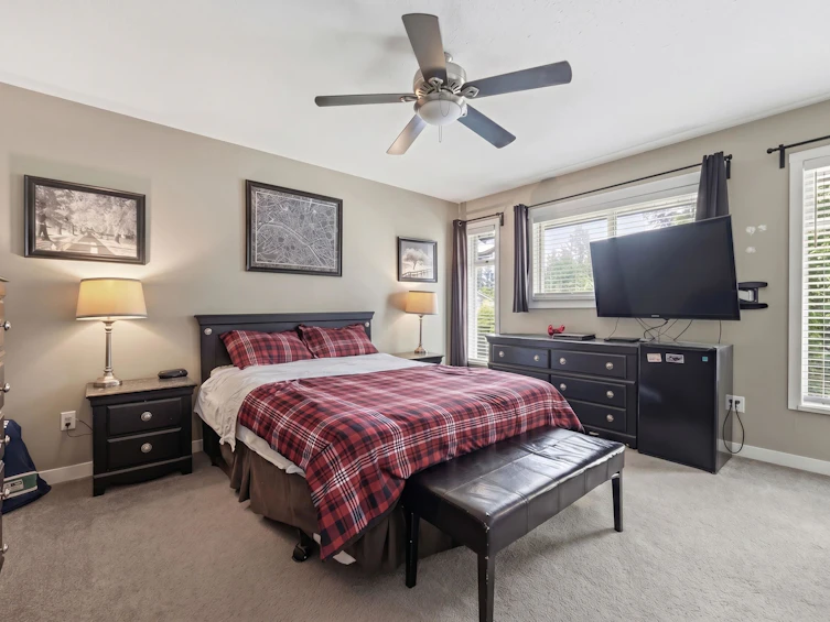 8912 213 Street, Langley, BC, V1M 1Z3 - 12