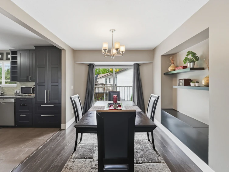8912 213 Street, Langley, BC, V1M 1Z3 - 10