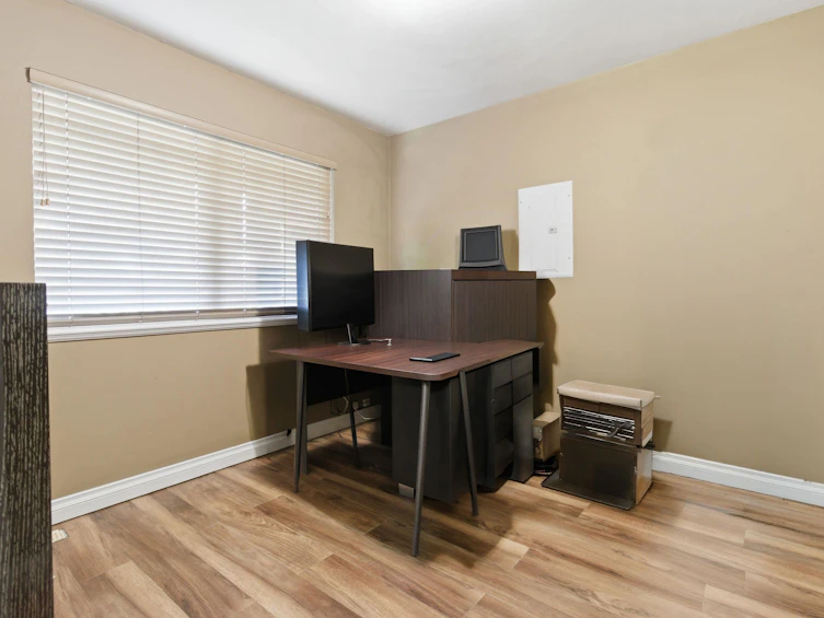8558 Fennel Street, Mission, BC, V2V 6V9 - 12