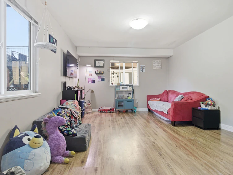 8558 Fennel Street, Mission, BC, V2V 6V9 - 25
