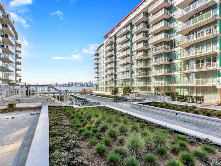 103-185 Victory Ship Way, North Vancouver, BC, V7L 0G2 - 13