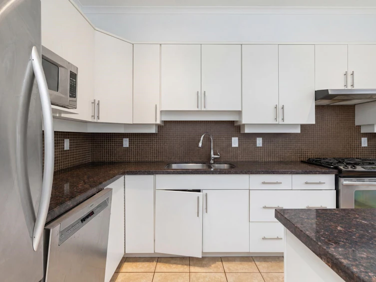 508 E 7th Avenue, Vancouver, BC, V5T 1N7 - 10