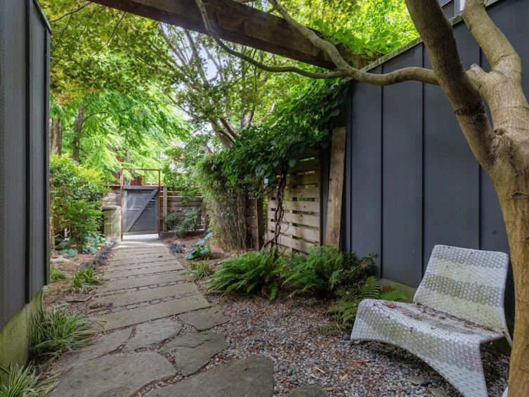 508 E 7th Avenue, Vancouver, BC, V5T 1N7 - 3