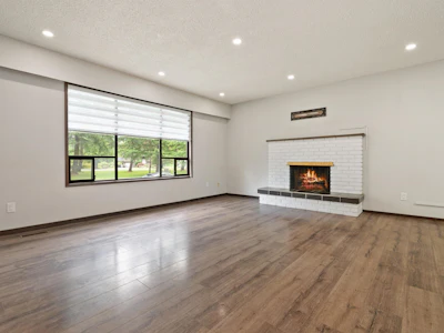 260 Robertson Crescent - 3