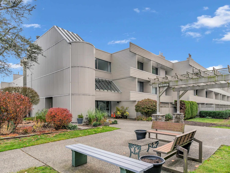 110-15282 19 Avenue, Surrey, BC, V4A 1X6 - 31