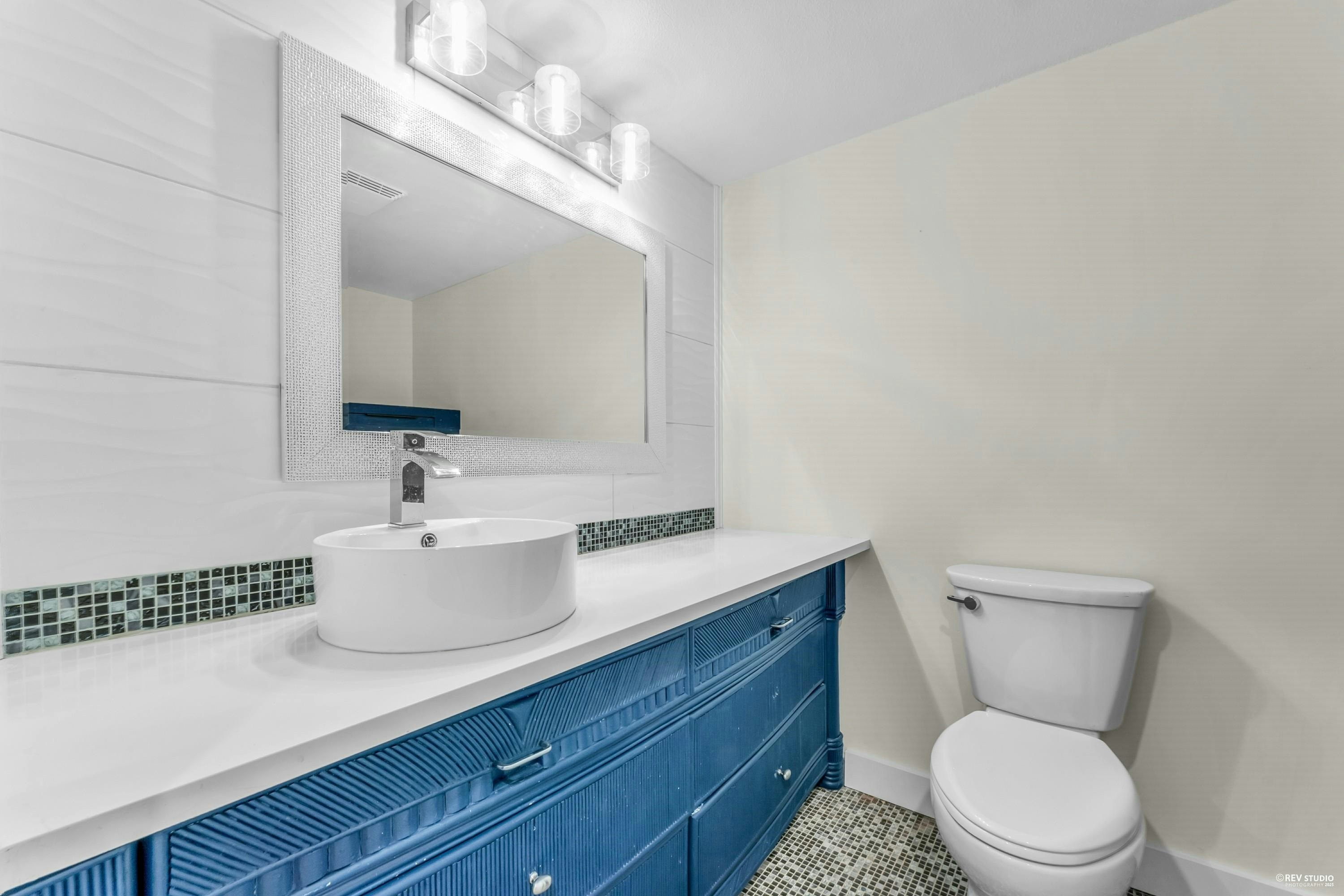 110-15282 19 Avenue, Surrey, BC, V4A 1X6 - 19