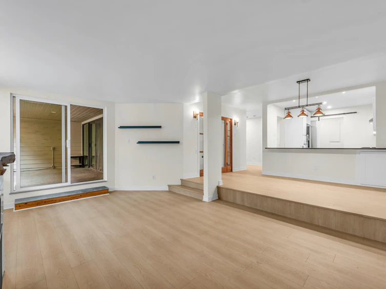 110-15282 19 Avenue, Surrey, BC, V4A 1X6 - 13