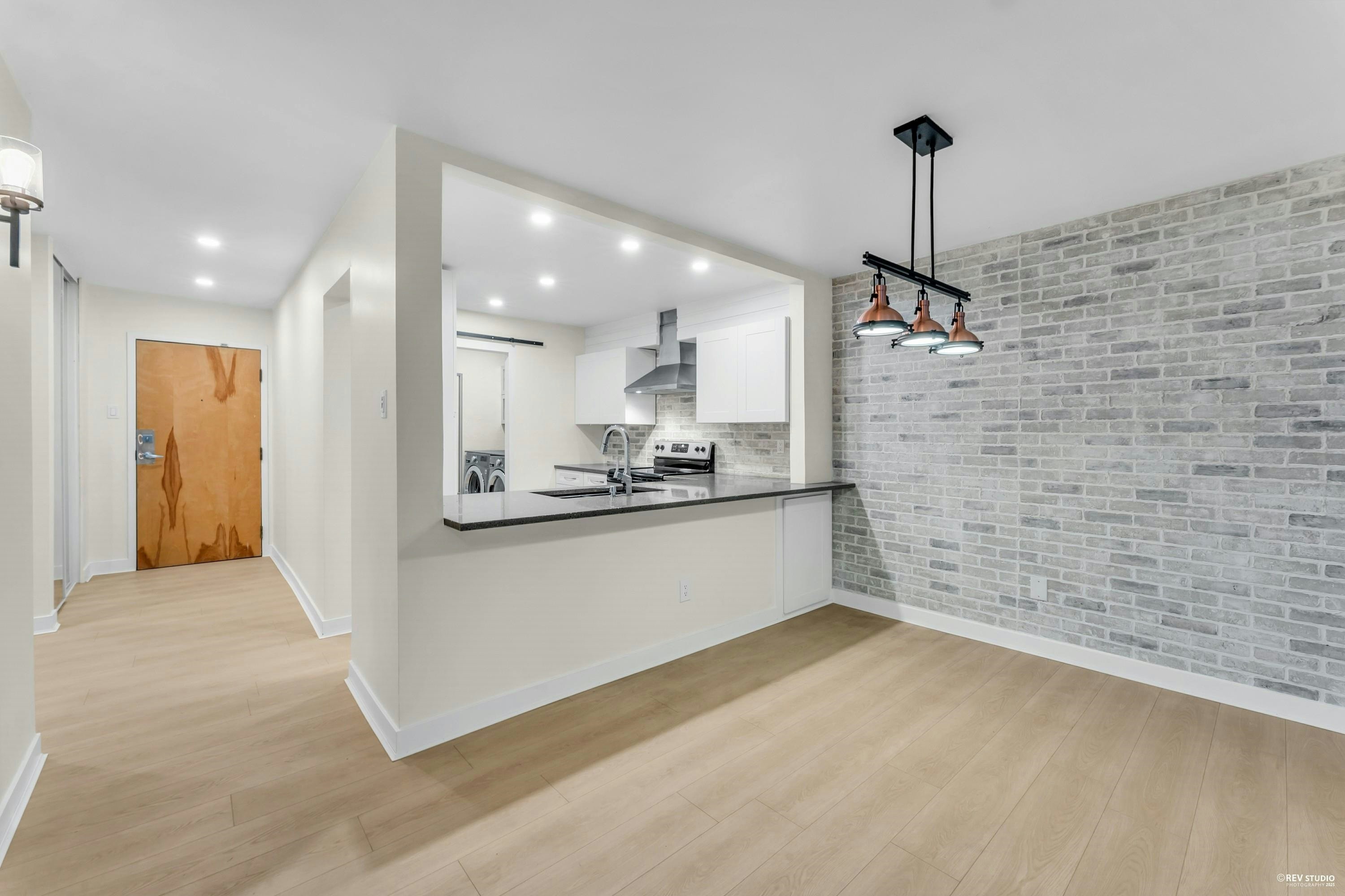 110-15282 19 Avenue, Surrey, BC, V4A 1X6 - 9