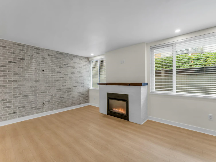 110-15282 19 Avenue, Surrey, BC, V4A 1X6 - 2
