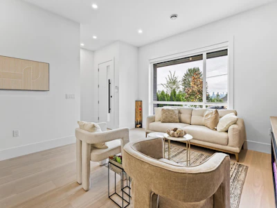 101-1045 Quadling Avenue - 5