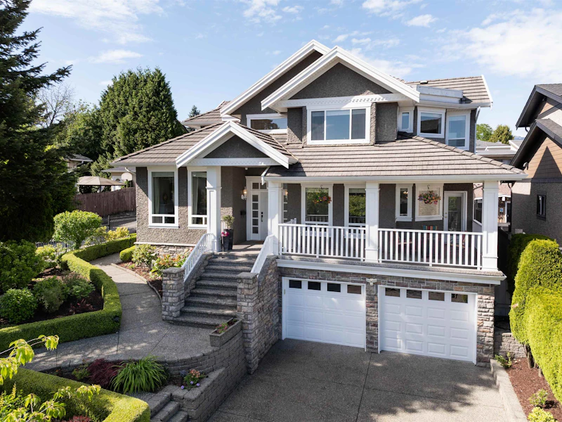 6071 Charles Street, Burnaby BC V5B 2G7