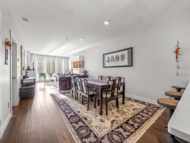 204-2 Renaissance Square, New Westminster, BC, V3M 6K3 - 13