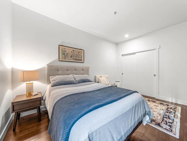 204-2 Renaissance Square, New Westminster, BC, V3M 6K3 - 23