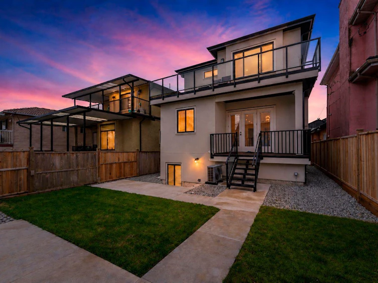 2719 E 46th Avenue, Vancouver, BC, V5S 1A6 - 38