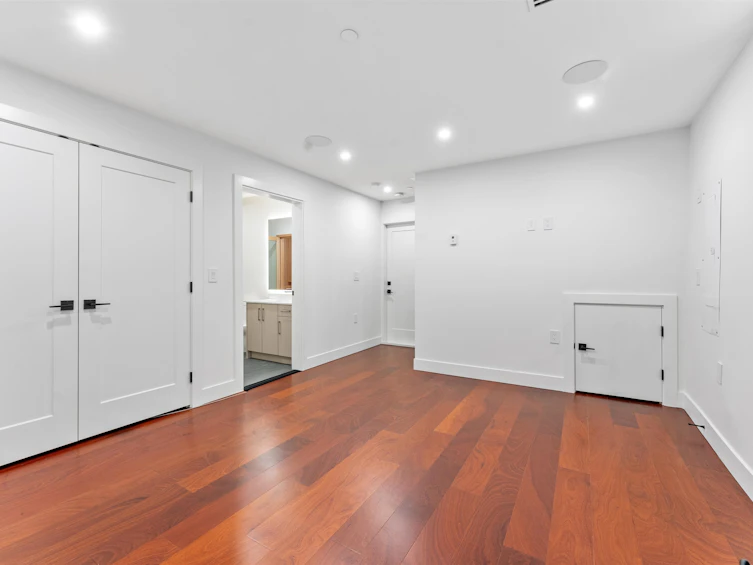 2719 E 46th Avenue, Vancouver, BC, V5S 1A6 - 22