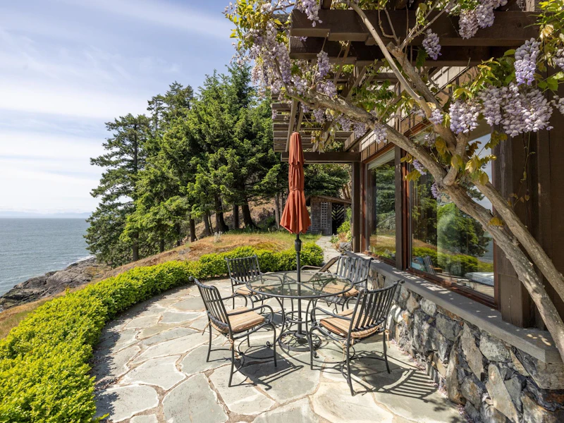 1299 Fairweather Road, Bowen Island BC V0N 1G2