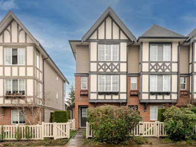 131-20875 80 Avenue - 2