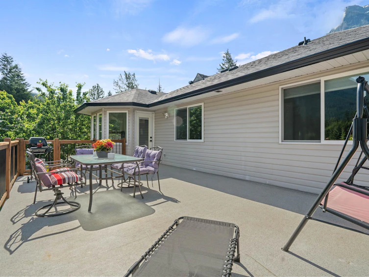 65644 Gardner Drive, Hope, BC, V0X 1L1 - 31