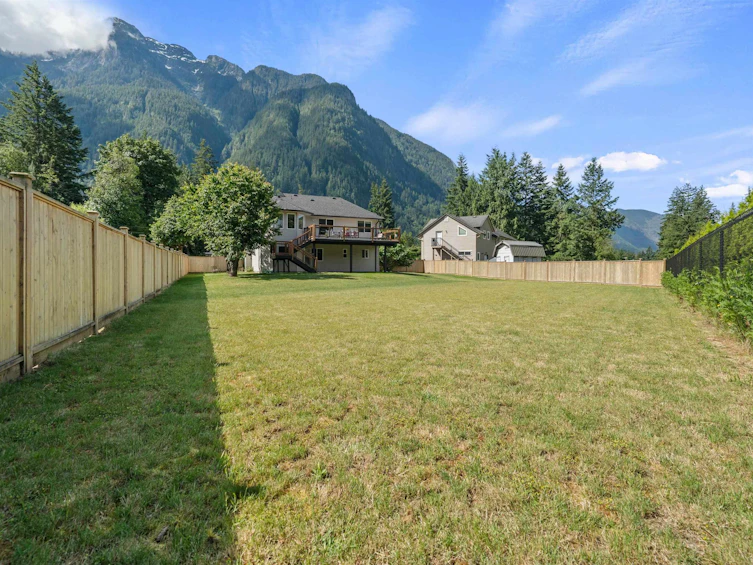 65644 Gardner Drive, Hope, BC, V0X 1L1 - 28