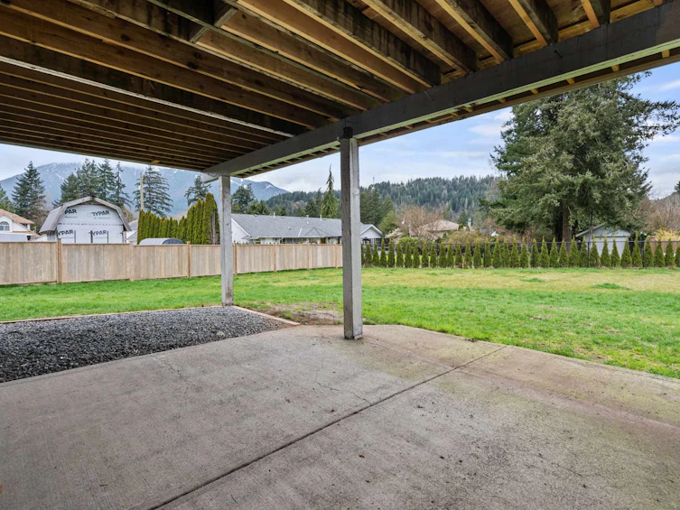 65644 Gardner Drive, Hope, BC, V0X 1L1 - 30