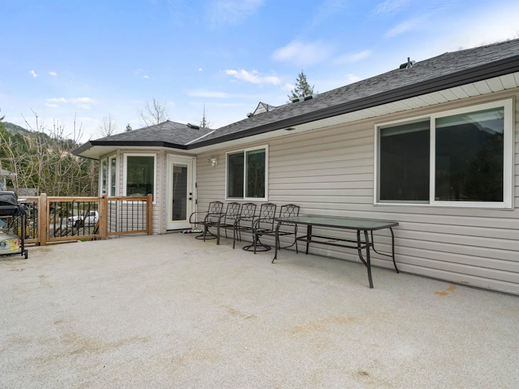 65644 Gardner Drive, Hope, BC, V0X 1L1 - 29