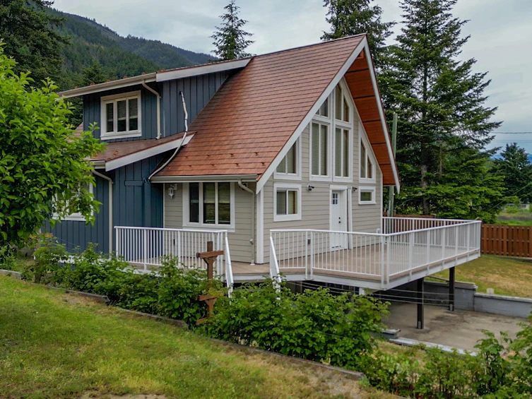 64922 North Bend Post Office Road, Hope, BC, V0K 1C1