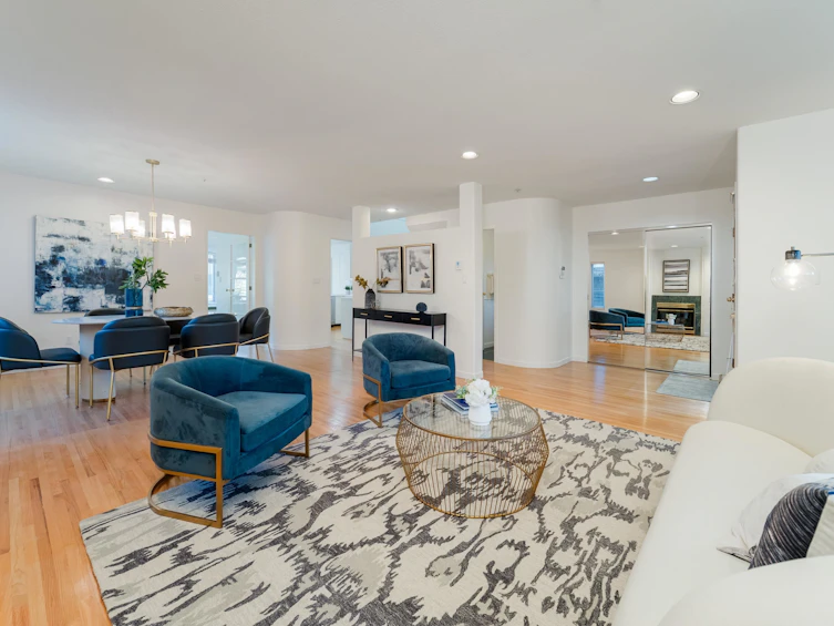 4682 W 14th Avenue, Vancouver, BC, V6R 2Y6 - 4