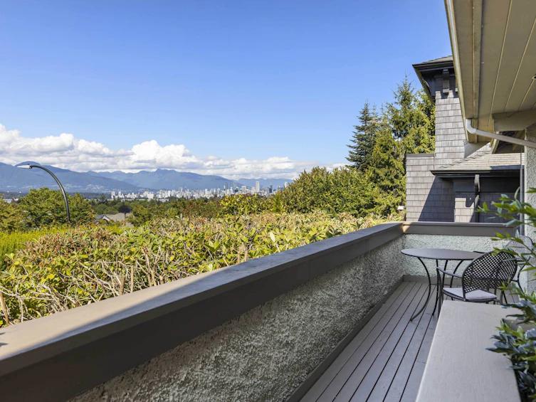 3820 W 12th Avenue, Vancouver, BC, V6R 2N8