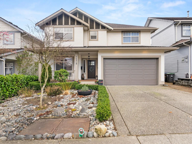 14918 59 Avenue, Surrey, BC, V3S 3W8