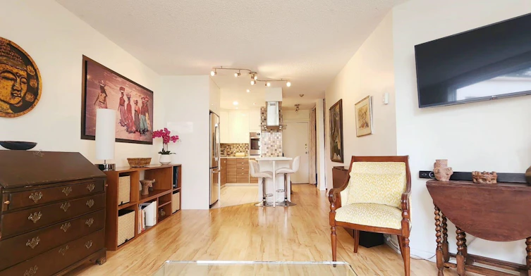 211-1350 Comox Street, Vancouver, BC, V6G 2A8 - 2