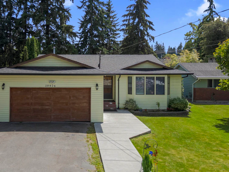 19976 49 Avenue, Langley, BC, V3A 3R6