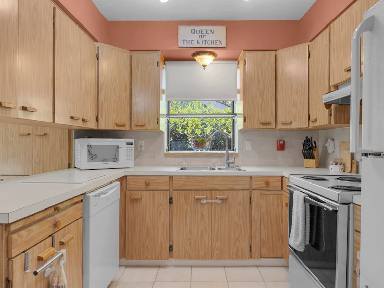 19976 49 Avenue, Langley, BC, V3A 3R6 - 10