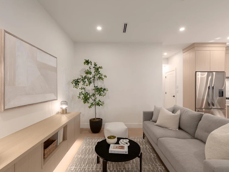 1-3635 Turner Street, Vancouver, BC, V2K 2J2 - 2