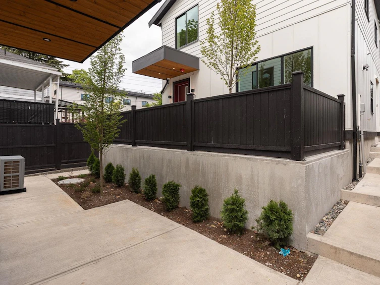 2-3635 Turner Street, Vancouver, BC, V5K 2J2 - 35