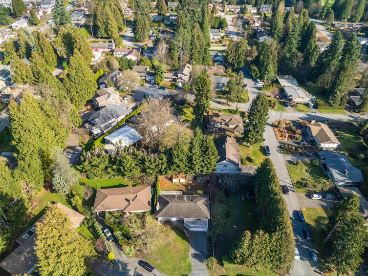 525 Perth Avenue, Coquitlam, BC, V3J 7V1 - 3