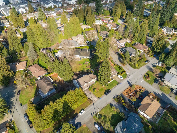 525 Perth Avenue, Coquitlam, BC, V3J 7V1 - 4
