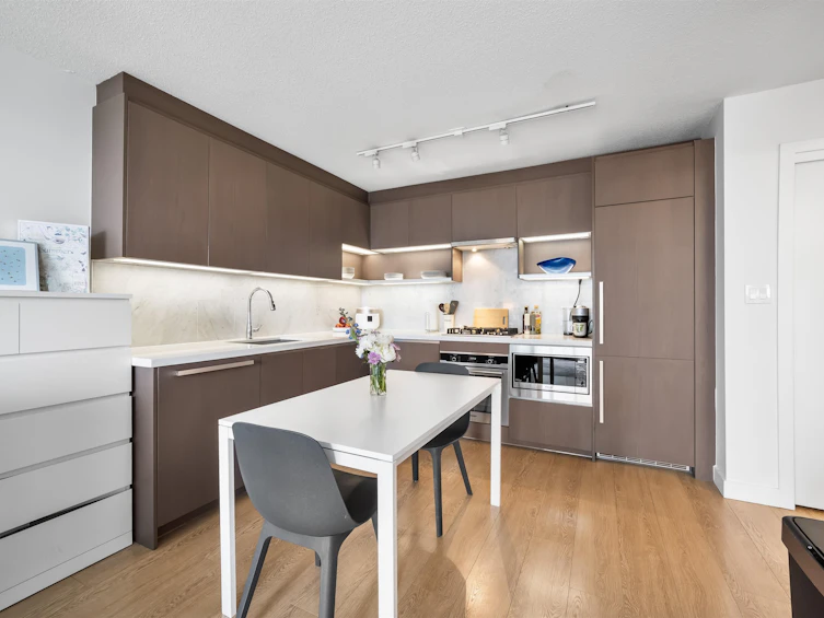 1007-13696 100 Avenue, Surrey, BC, V3T 0L5 - 5