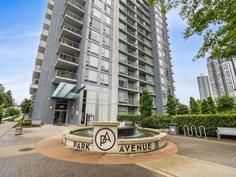1007 - 13696 100th Avenue, Surrey BC