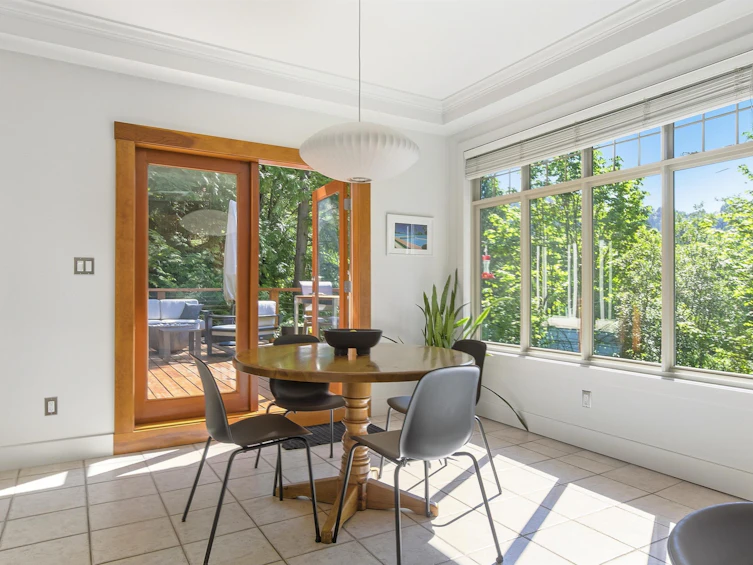 5780 Cranley Drive, West Vancouver, BC, V7W 1S8 - 10