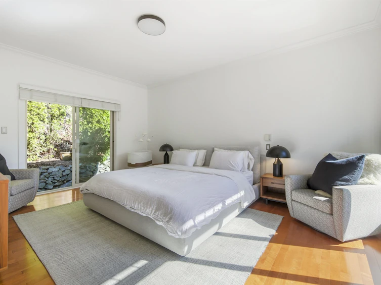 5780 Cranley Drive, West Vancouver, BC, V7W 1S8 - 18