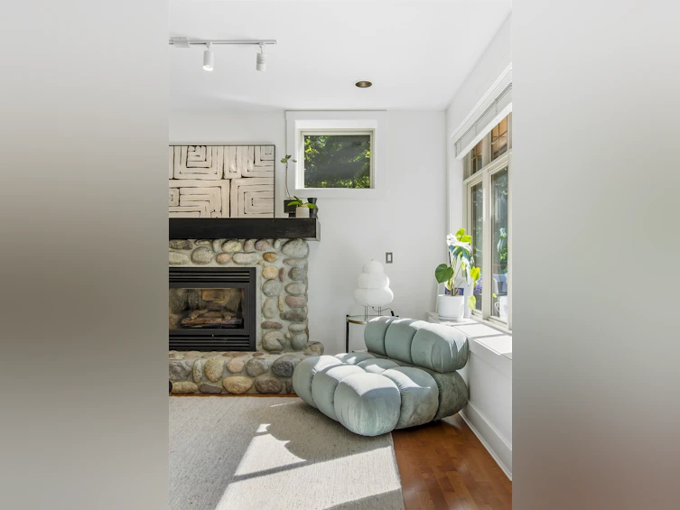 5780 Cranley Drive, West Vancouver, BC, V7W 1S8 - 6