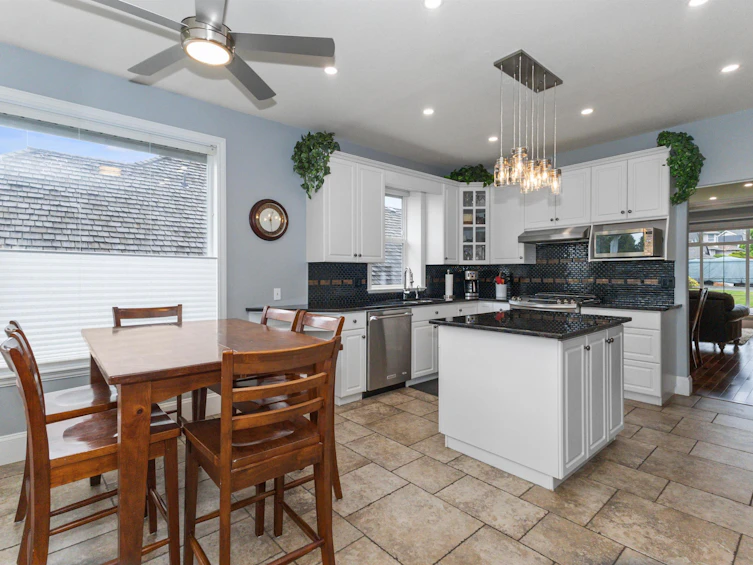 3855 Latimer Street, Abbotsford, BC, V2S 7K6 - 12